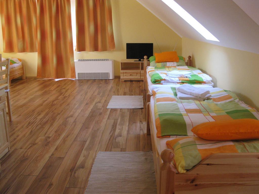 Vidor Vendeghaz Hotel Demjén Værelse billede